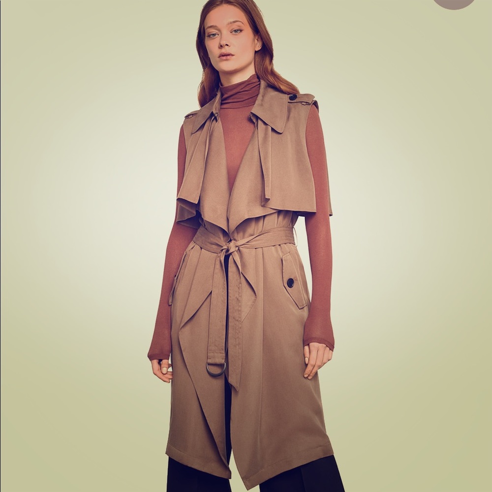 Bcbgmaxazria Brielle trench coat Dusty rose SALE🖤